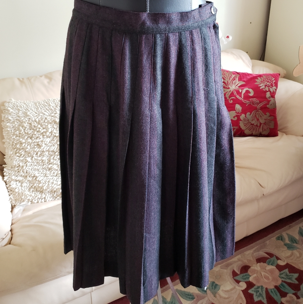 Women’s Pleated A-Line Skirt in Dark Plum